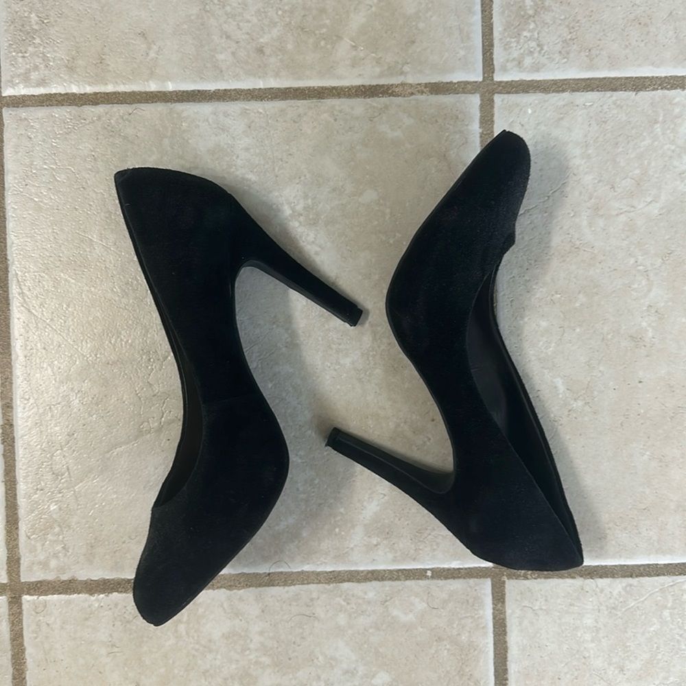 Black Suede Pumps